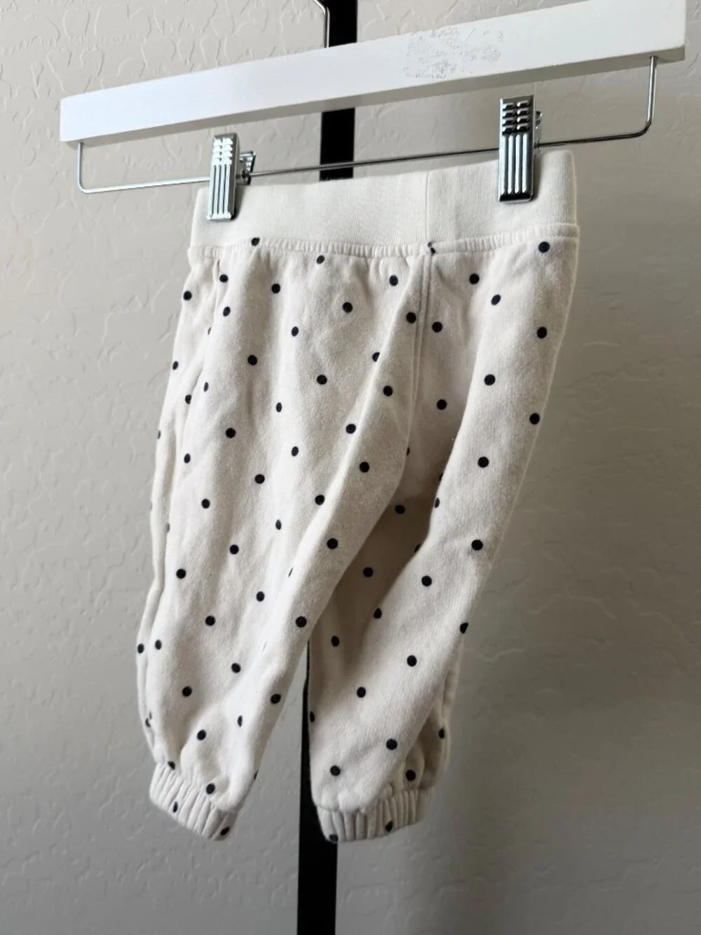 Gap Baby Girls Polka Dot Love Joggers Set 2-Piece Lounge Outfit Sz 6-12m